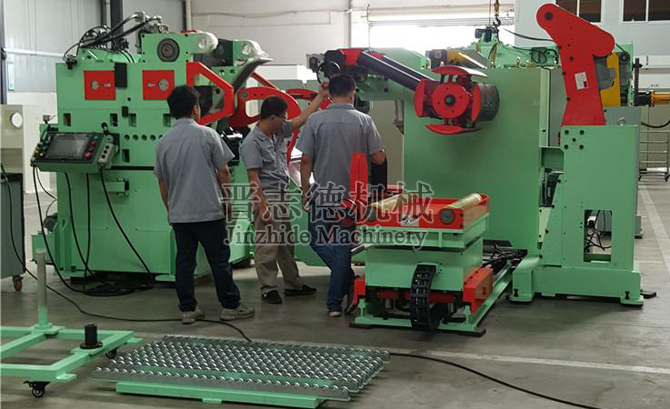 三合一送料機安全生產(chǎn)