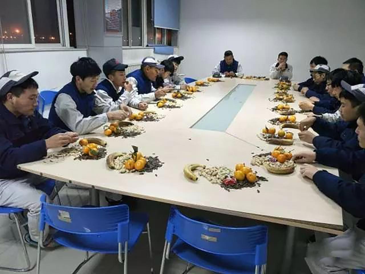 三合一送料機車間茶會話 三合一送料機車間茶會話