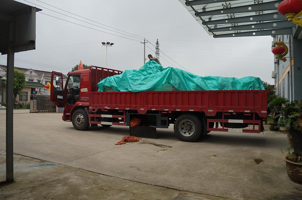 沖床送料機雨天發(fā)貨 沖床送料機雨天發(fā)貨