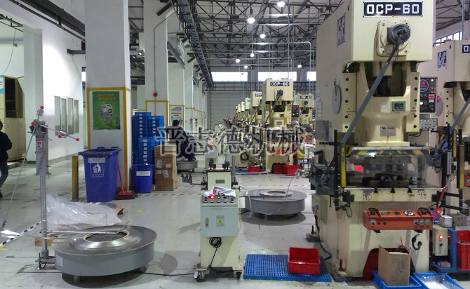 平面電子送料機使用,萊爾德電子使用現(xiàn)場