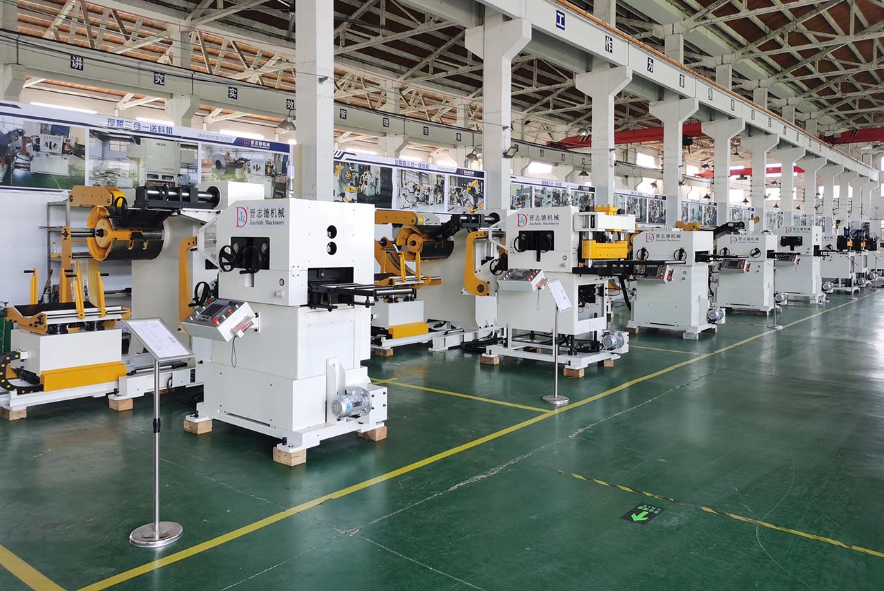 三合一送料機工廠廠內培訓 三合一送料機工廠廠內培訓